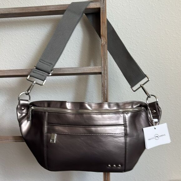 Pretty Simple Marley Metallic Oversized Bum Bag/Metallic Grey - Picture 6 of 12